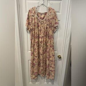 Vintage house dress